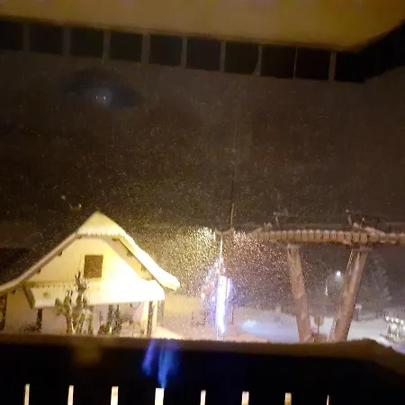 Lägenhet Confortable A 20 M² Avec Vue Montagne