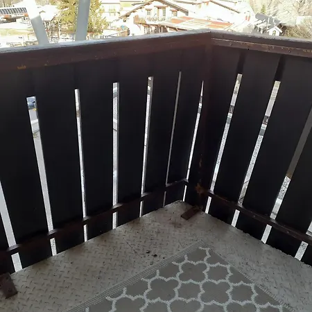 Confortable A 20 M² Avec Vue Montagne 라포