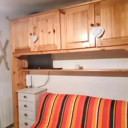 Confortable A 20 M² Avec Vue Montagne شقة *