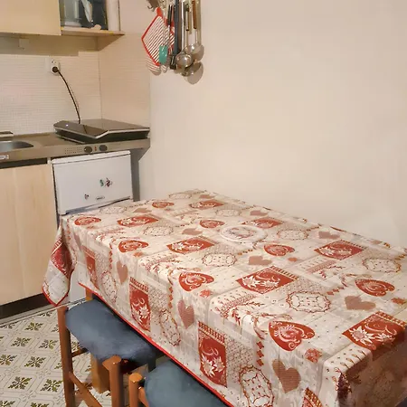 Confortable A 20 M² Avec Vue Montagne