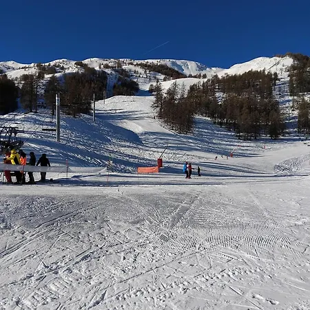 Confortable A 20 M² Avec Vue Montagne