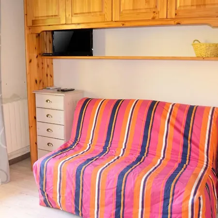 Confortable A 20 M² Avec Vue Montagne דירה אלוס