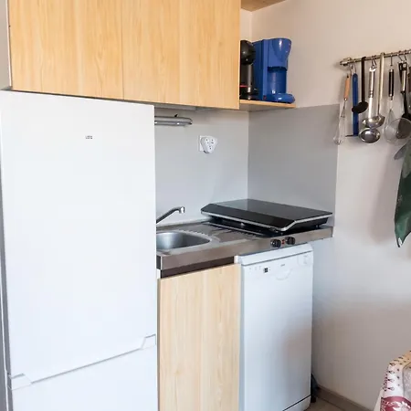 Confortable A 20 M² Avec Vue Montagne شقة