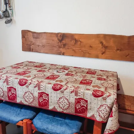 Confortable A 20 M² Avec Vue Montagne * ألو
