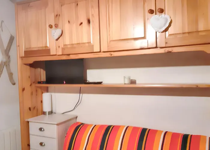 Confortable A 20 M² Avec Vue Montagne 아파트 *