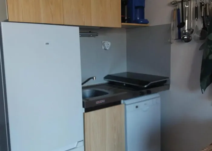 Confortable A 20 M² Avec Vue Montagne 라포